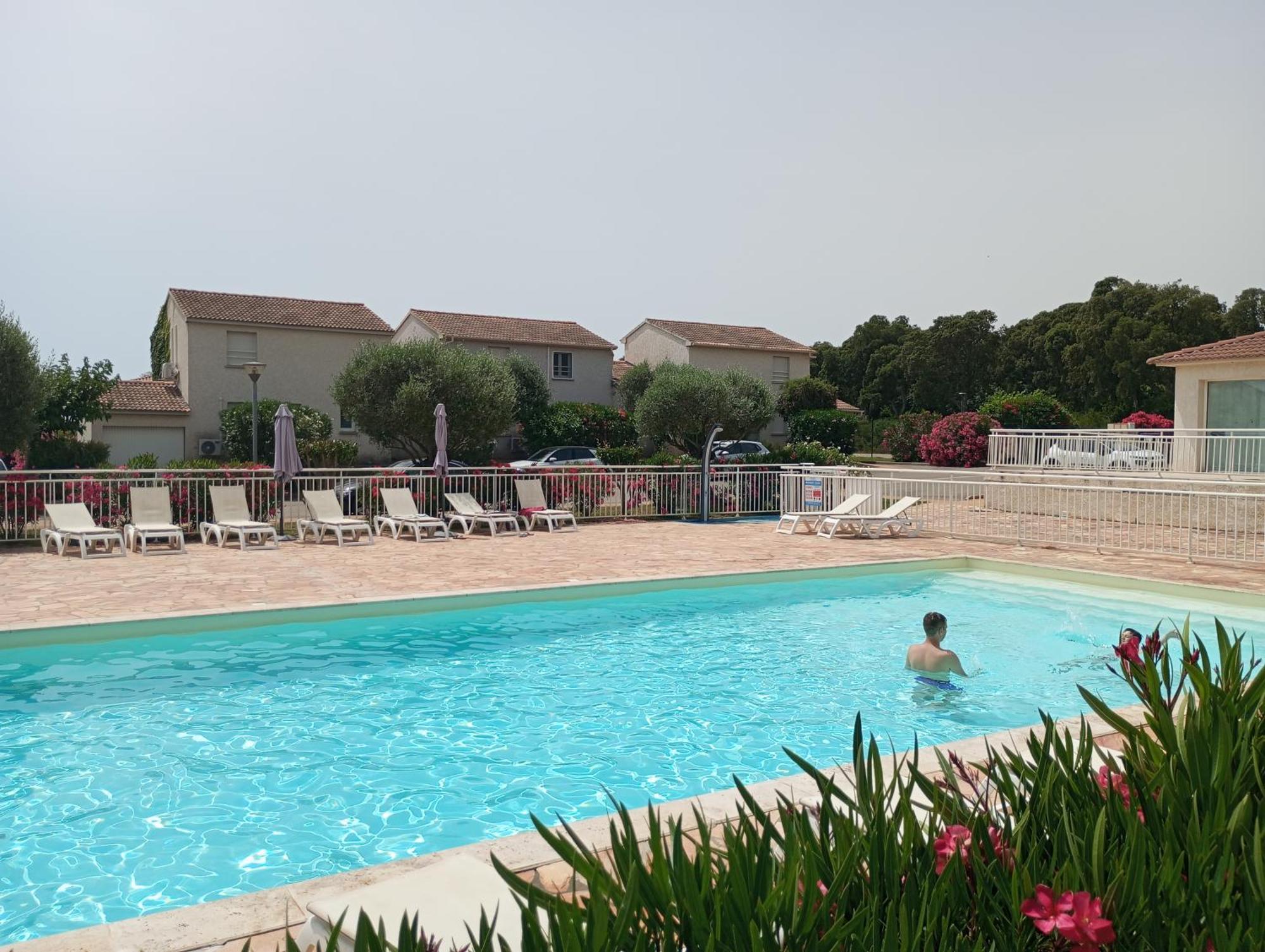 Villa Climatisee A Nuciola Prunete Entre Mer, Montagne Et Piscine Червйоне Екстер'єр фото